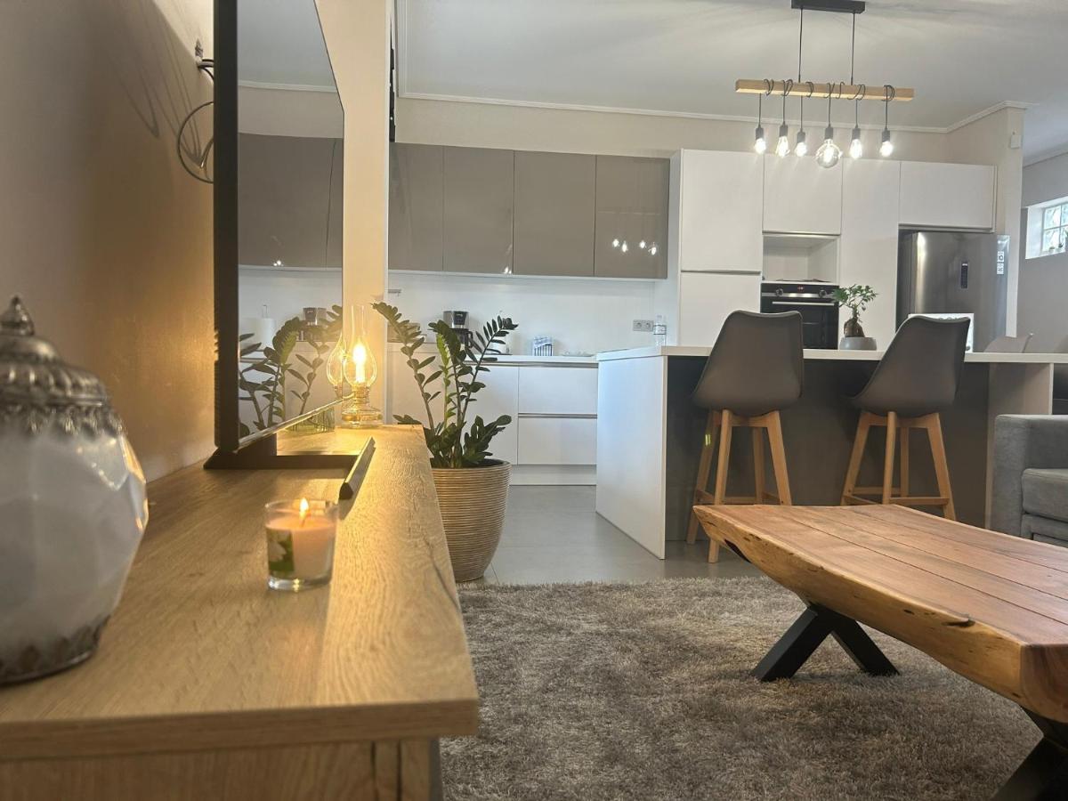 New Minimal Apartment,10' From Athens Airport Spáta 外观 照片